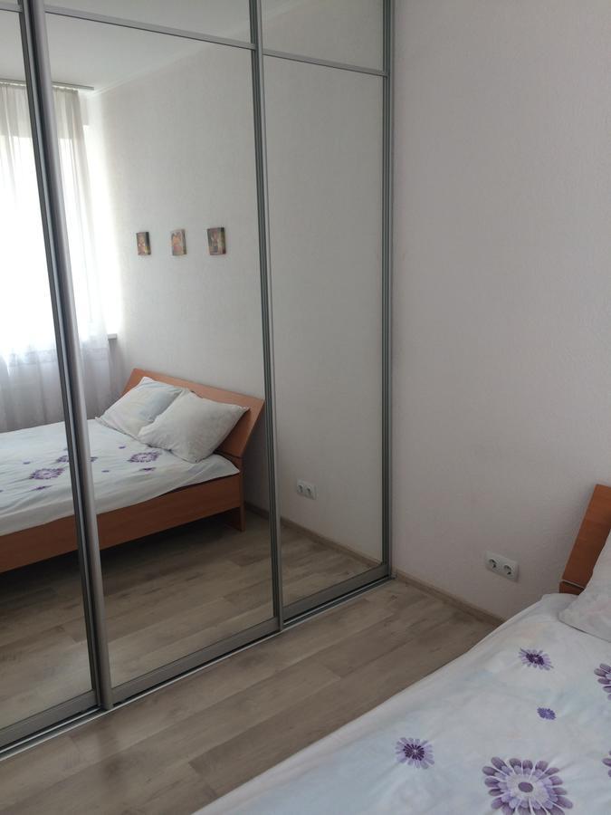 Cozy Apartment Near The Airport "Kyiv" Kültér fotó